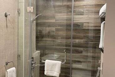 هتل Swissbelinn Sharq, Kuwait