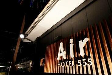 مُتل 555 Air
