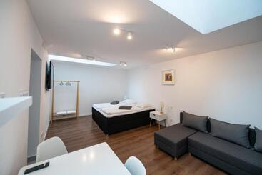 پانسیون Pixel Guesthouse