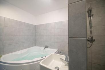 پانسیون Pixel Guesthouse
