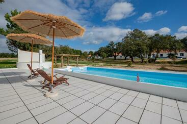 Пансион Herdade Do Vale Da Abelheira By Mystay