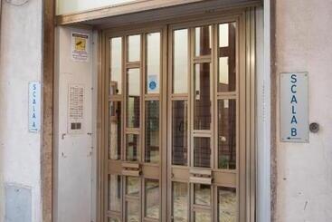 پانسیون Urban Rooms Salerno