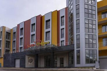 منتجع хотел ариел / Hotel Ariel