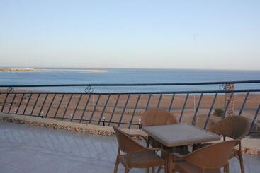 استراحتگاه Seaview Panorama Boatel