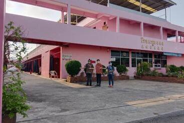 هتل โรงแรม444