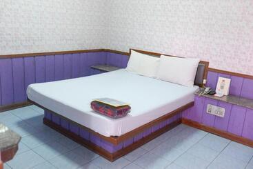 هتل โรงแรม444