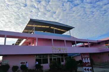 هتل โรงแรม444