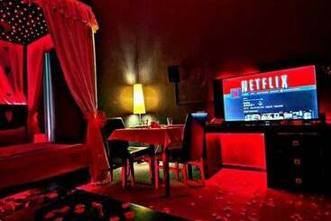 هتل Cinema Plaza