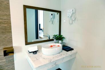 Silk River Hotel Ha Giang
