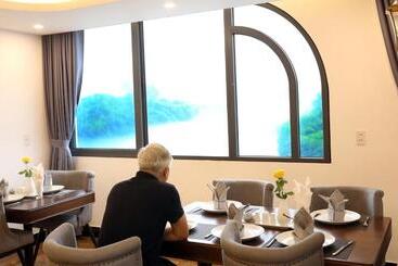 Silk River Hotel Ha Giang