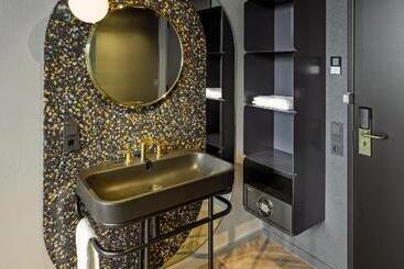 هتل The Florian Amsterdam Airport