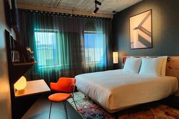 هتل The Florian Amsterdam Airport