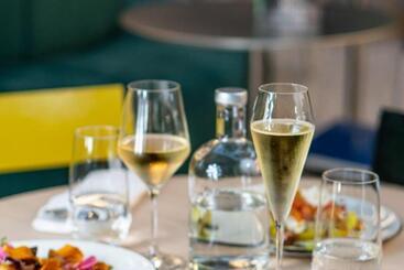 هتل The Florian Amsterdam Airport