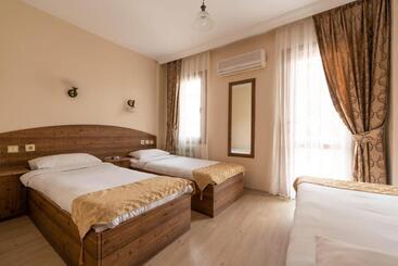 Lİmon Otel FoÇa