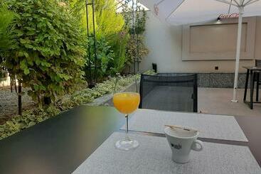 پانسیون Boutique Guest Houseruvan