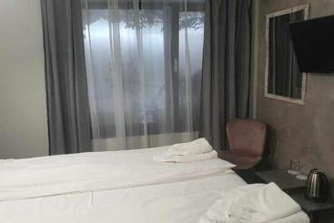 پانسیون Boutique Guest Houseruvan