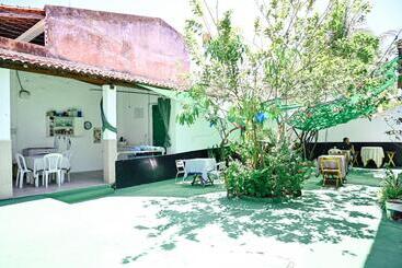 פנסיון Hostel Mineiros
