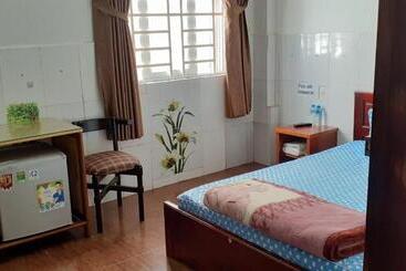 تختخواب و صبحانه Nhà Nghỉ Bình Yên