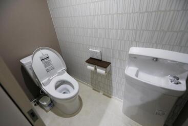 コンドミニアムharu 那覇県庁前 202