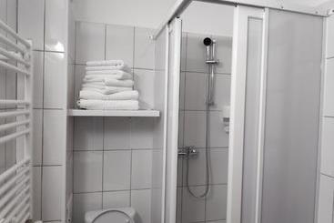 Hostel Caliman