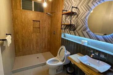 هتل Mercedes Lodge