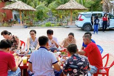 هتل Nhà Nghỉ Cát Đằng Hồ Tràm