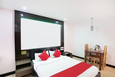 هتل Oyo 195 Ranc  Biñan