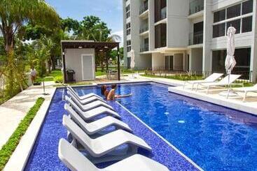 هتل Playa Caracol Residences