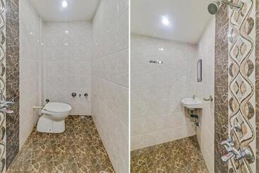 Super Hotel O Royal