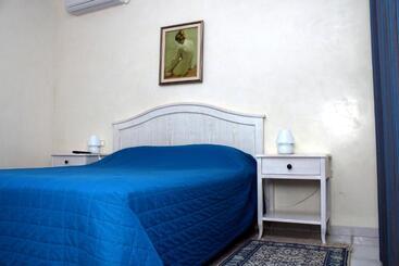 تختخواب و صبحانه Casa Mia
