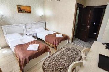هتل Diamond Resort White