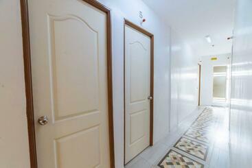 هتل Reddoorz At San Antonio Binan Laguna
