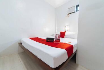 هتل Reddoorz At San Antonio Binan Laguna