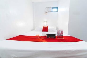 هتل Reddoorz At San Antonio Binan Laguna