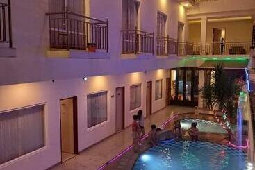 هتل Victoria Inn