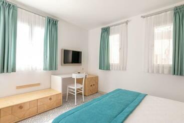 Monza House Otel