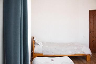 پانسیون Guest House Altyn Oimok