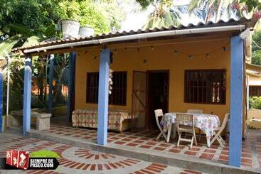 هاستل Hostal Roldan