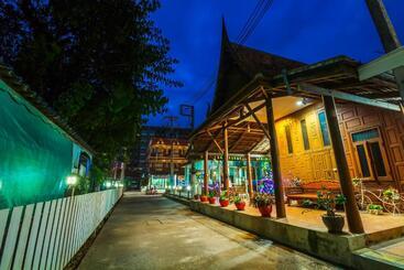 هاستل Tonwai Modern Place