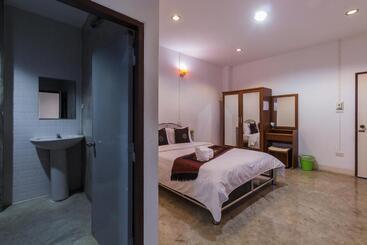 هاستل Tonwai Modern Place