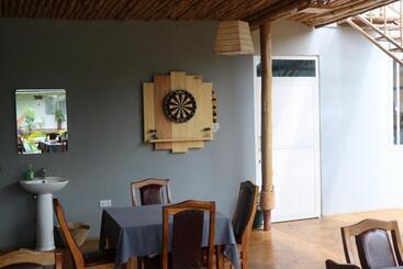 هتل Karanga River Lodge