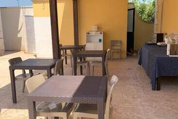 پانسیون Camere Marisol
