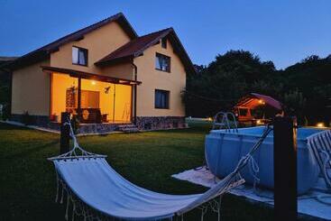 פנסיון Casa Maya