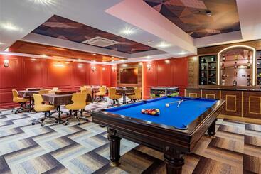 هتل Elysium Green Suites