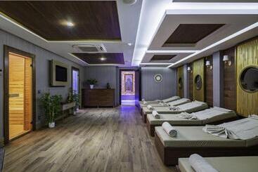 هتل Elysium Green Suites