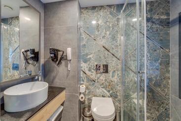 هتل Signature Blue Resort Kuşadası