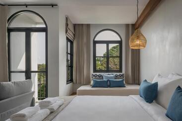 The Motifs Eco Hotel   Sha Extra Plus