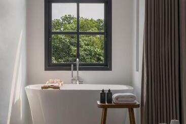 The Motifs Eco Hotel   Sha Extra Plus