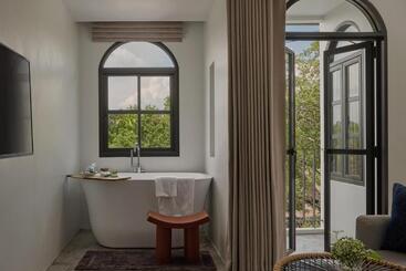 The Motifs Eco Hotel   Sha Extra Plus