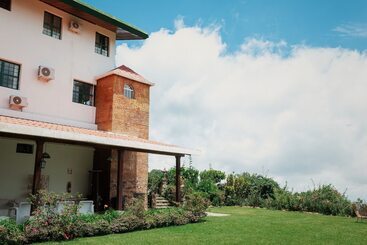 Verdant Hotel & Holistic Experience